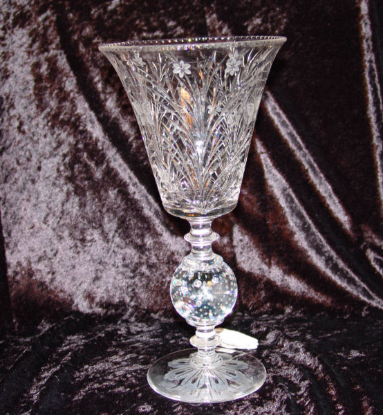 Colias.CG.Vase.Bubble.12.00.01.jpg