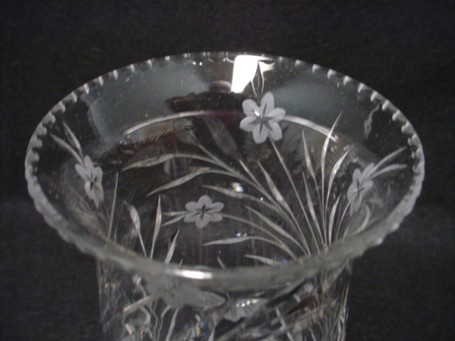 Colias.CG.Vase.Footed.12.00.05.jpg
